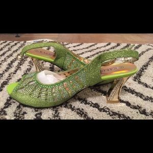 Brand new sparkly lime green with gold accents.